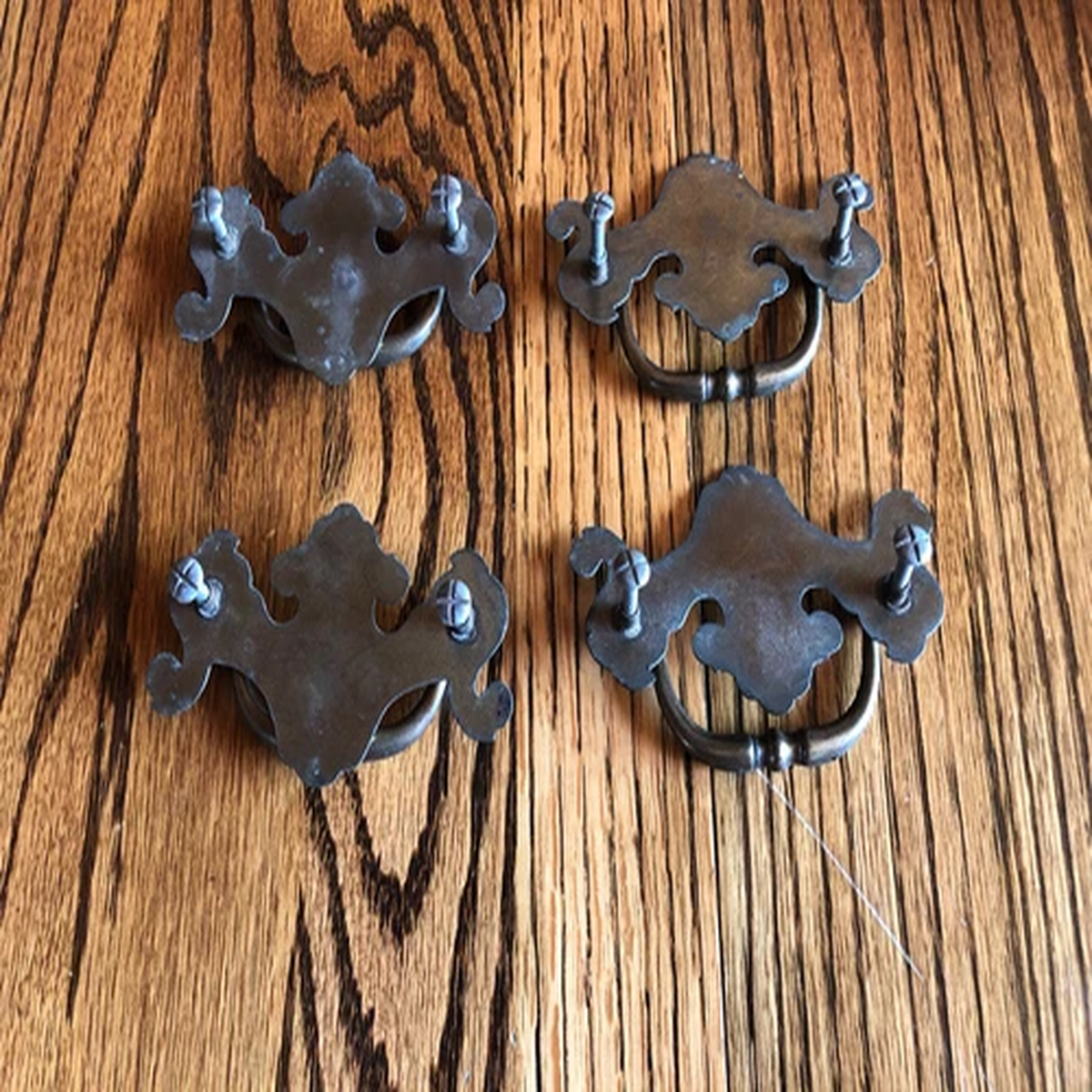 4 VINTAGE FURNITURE HANDLES And 3 METAL KNOBS