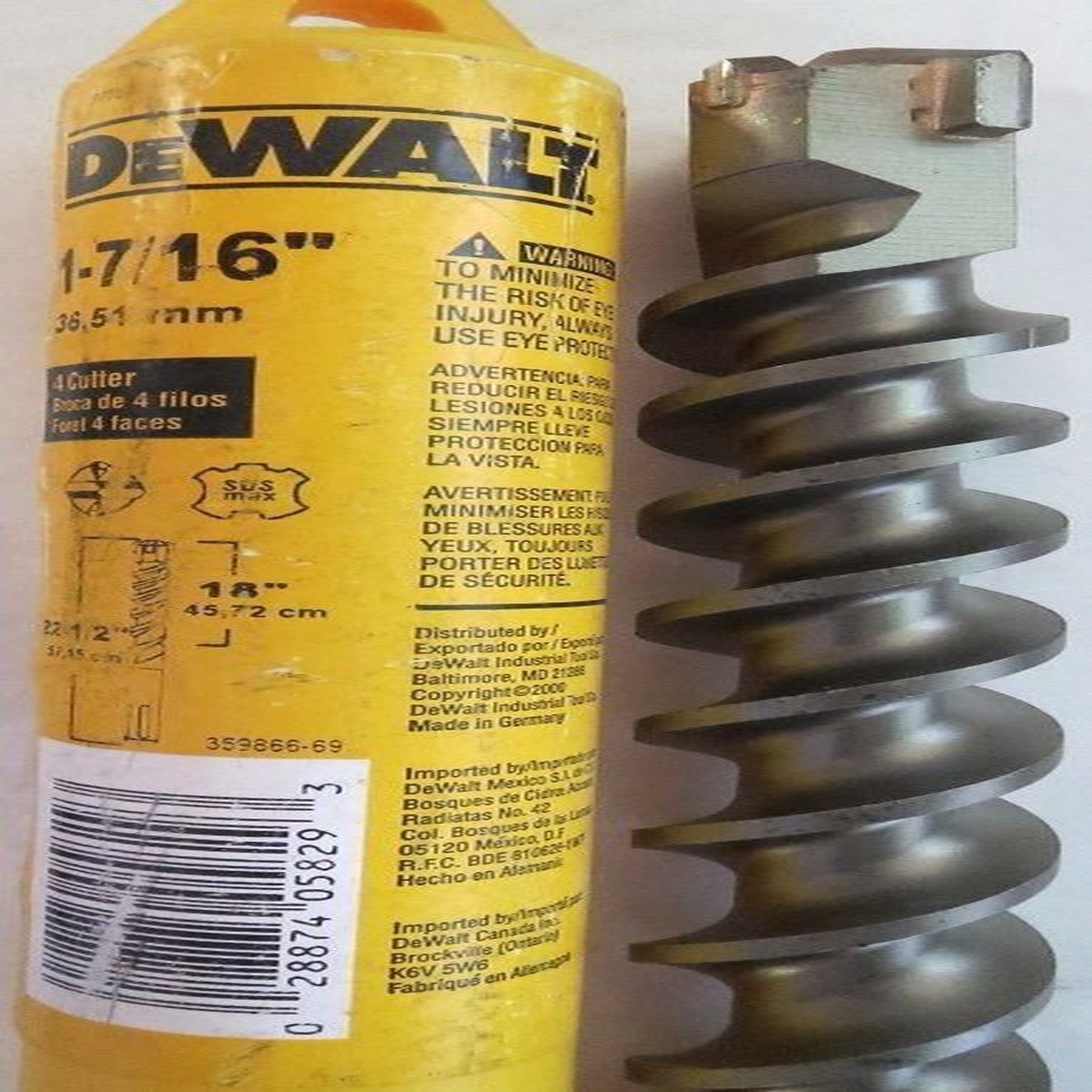 Dewalt DW5829 1-7/16 x 18 x 22-1/2″ SDS Max Rotary Hammer Germany