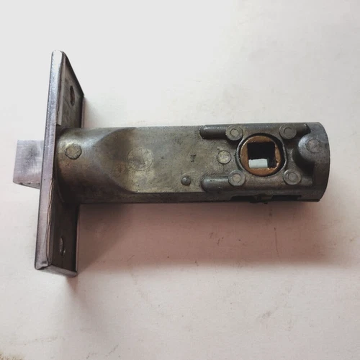 Lockwood Passage Door Chrome Face Spring Latch 2-3/8″ Spindle Backset Antique