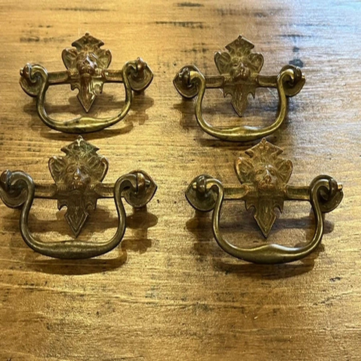 (4) Antique Bronze Lion Bail Drawer Pull Dresser Handle Furniture Hardware (H1)