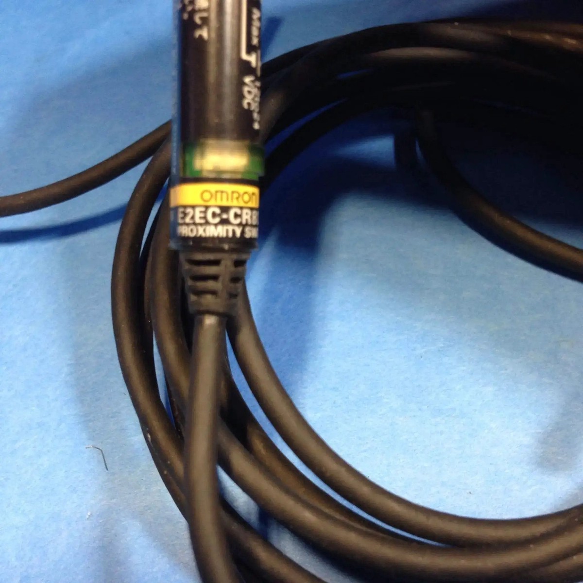 Inductive Proximity Sensor E2EC CR8D1 Shop Floor Ready 0.8mm Sensing Range 10 to 30V DC NO Output Panel Mount 3mm Sensing Face RoHS Compliant Industrial Auto...
